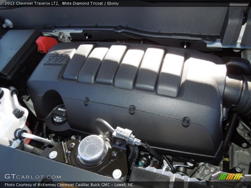 White Diamond Tricoat / Ebony 2013 Chevrolet Traverse LTZ
