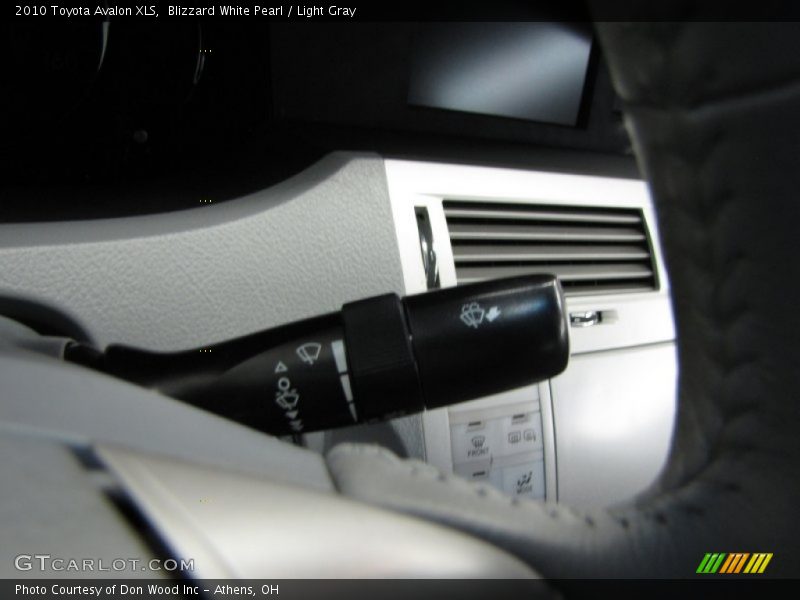 Blizzard White Pearl / Light Gray 2010 Toyota Avalon XLS