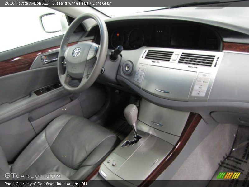 Blizzard White Pearl / Light Gray 2010 Toyota Avalon XLS