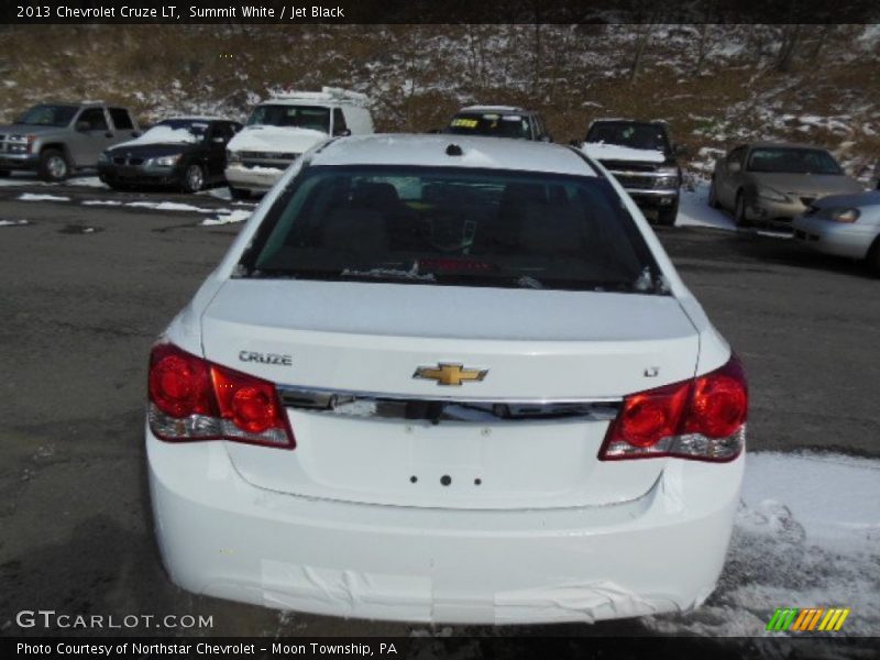 Summit White / Jet Black 2013 Chevrolet Cruze LT