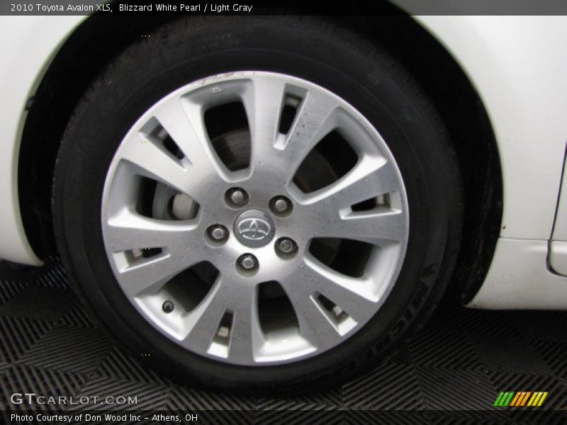 Blizzard White Pearl / Light Gray 2010 Toyota Avalon XLS