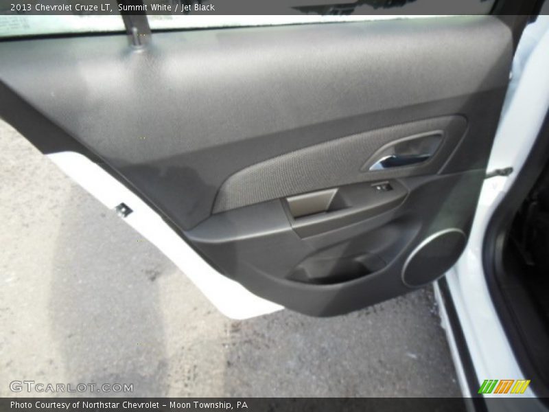 Summit White / Jet Black 2013 Chevrolet Cruze LT