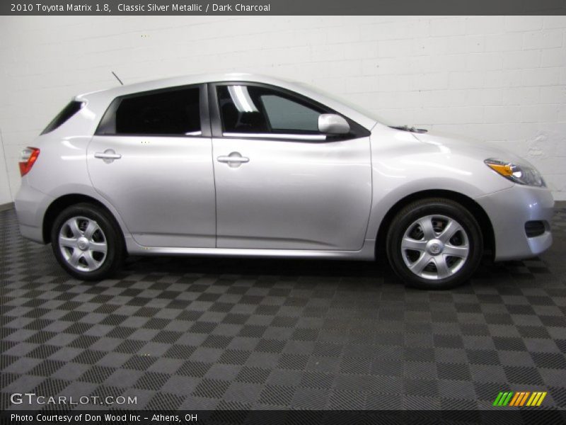 Classic Silver Metallic / Dark Charcoal 2010 Toyota Matrix 1.8
