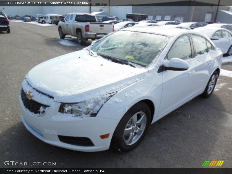 Summit White / Jet Black 2013 Chevrolet Cruze LT