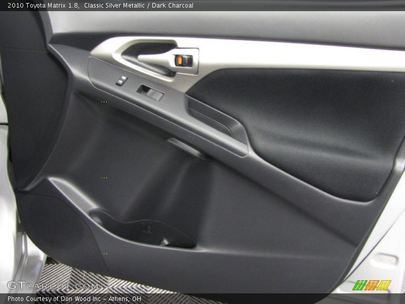 Classic Silver Metallic / Dark Charcoal 2010 Toyota Matrix 1.8