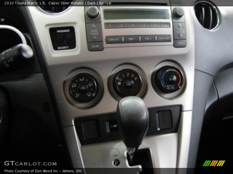 Classic Silver Metallic / Dark Charcoal 2010 Toyota Matrix 1.8