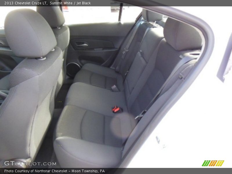 Summit White / Jet Black 2013 Chevrolet Cruze LT