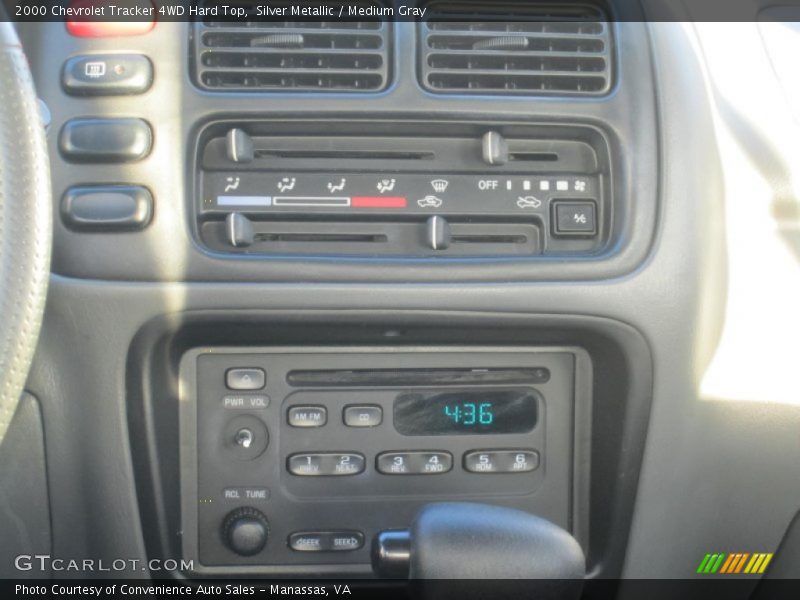 Silver Metallic / Medium Gray 2000 Chevrolet Tracker 4WD Hard Top