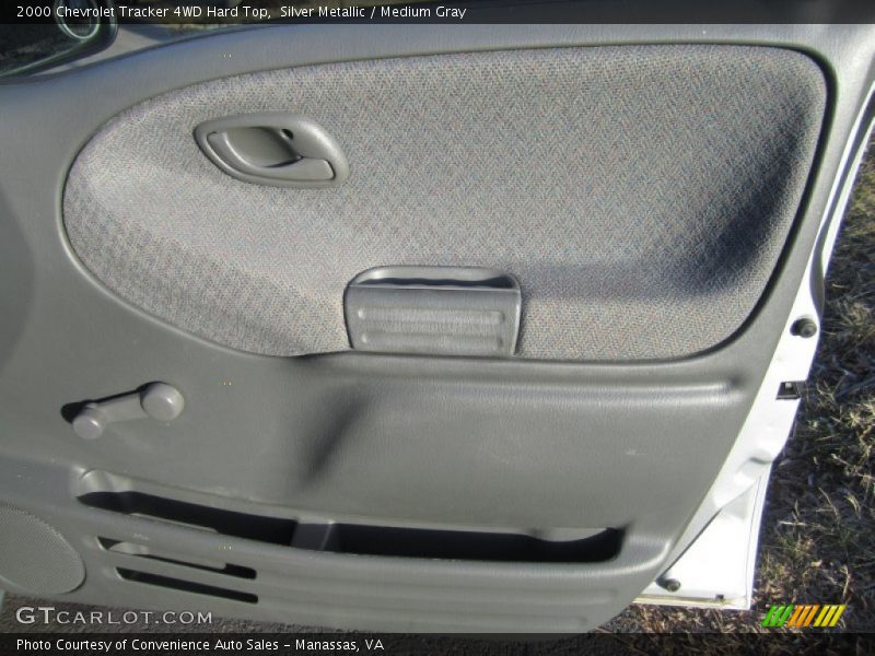 Silver Metallic / Medium Gray 2000 Chevrolet Tracker 4WD Hard Top