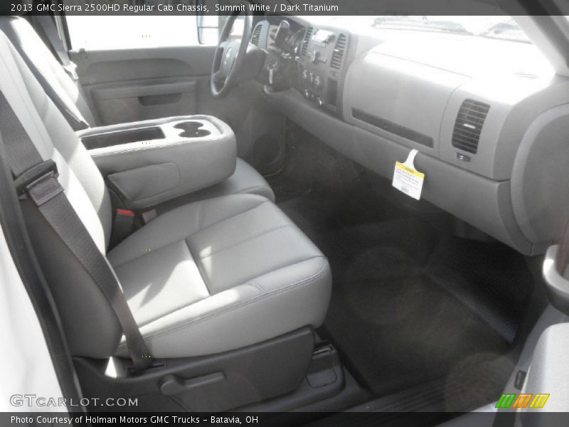Summit White / Dark Titanium 2013 GMC Sierra 2500HD Regular Cab Chassis