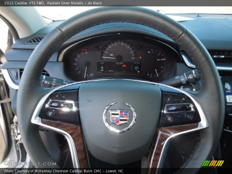 Radiant Silver Metallic / Jet Black 2013 Cadillac XTS FWD
