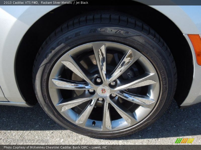 Radiant Silver Metallic / Jet Black 2013 Cadillac XTS FWD