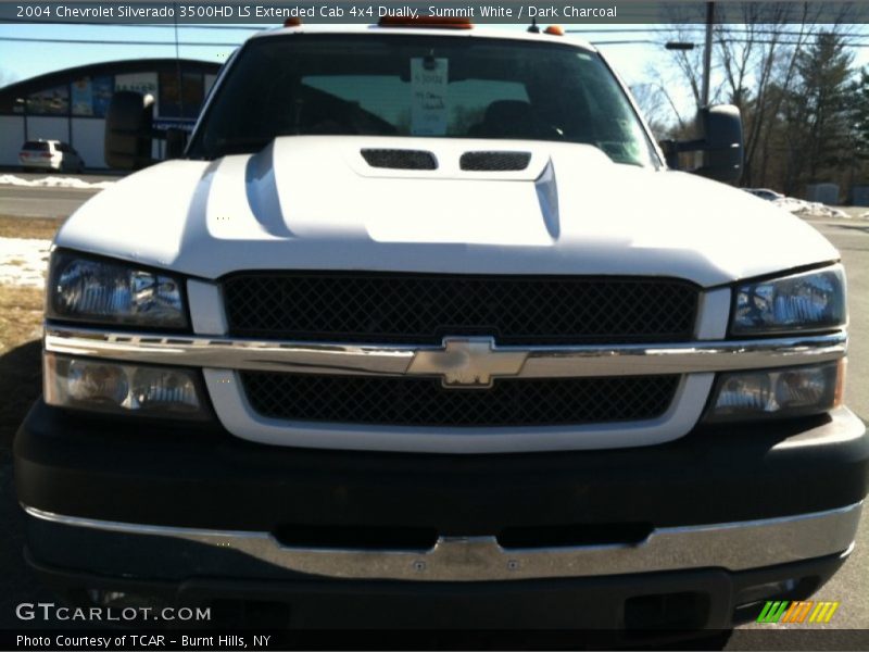 Summit White / Dark Charcoal 2004 Chevrolet Silverado 3500HD LS Extended Cab 4x4 Dually