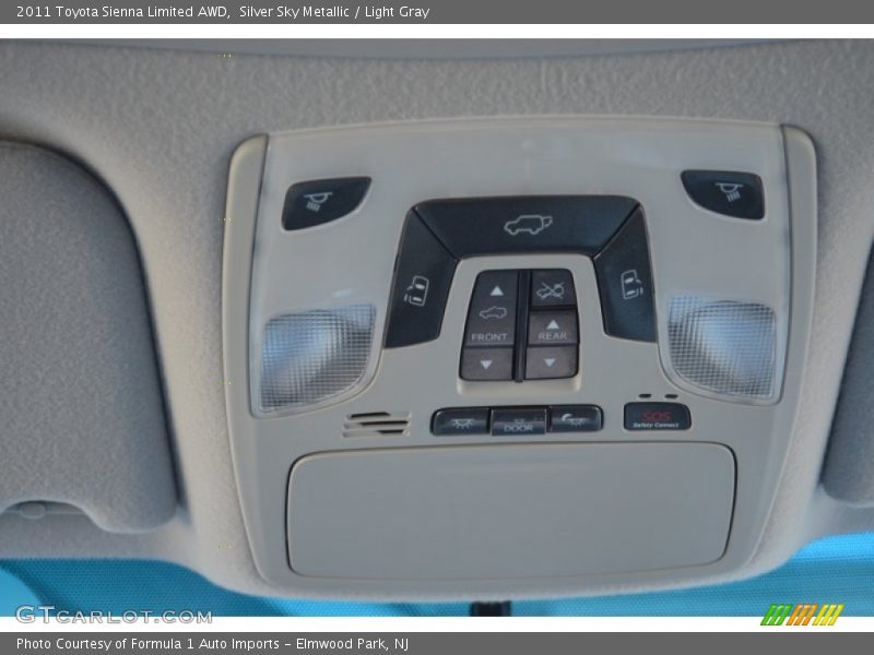 Controls of 2011 Sienna Limited AWD