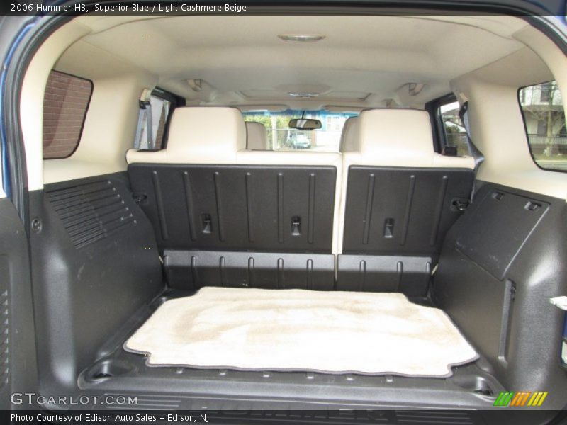  2006 H3  Trunk