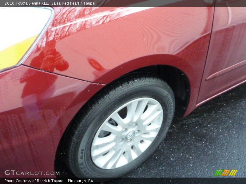 Salsa Red Pearl / Taupe 2010 Toyota Sienna XLE