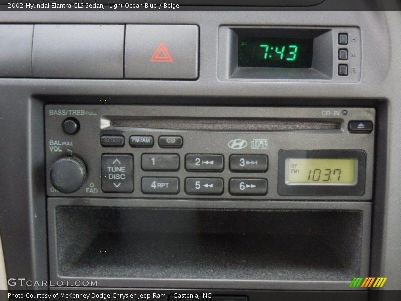 Audio System of 2002 Elantra GLS Sedan