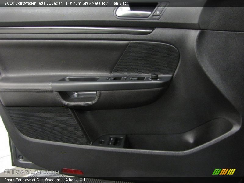 Platinum Grey Metallic / Titan Black 2010 Volkswagen Jetta SE Sedan