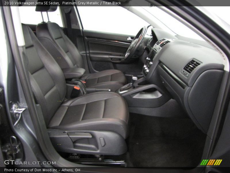 Platinum Grey Metallic / Titan Black 2010 Volkswagen Jetta SE Sedan