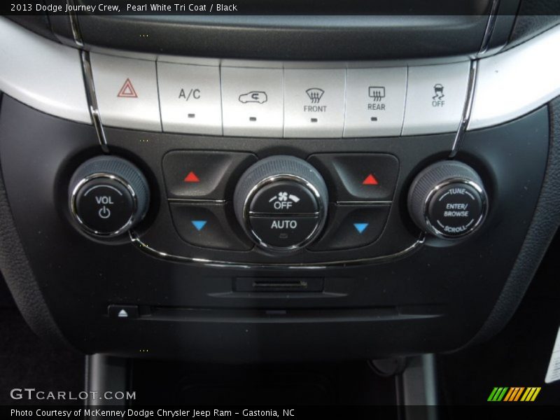 Pearl White Tri Coat / Black 2013 Dodge Journey Crew