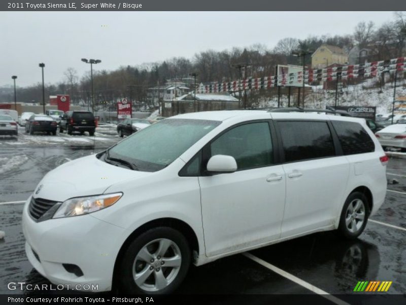Super White / Bisque 2011 Toyota Sienna LE