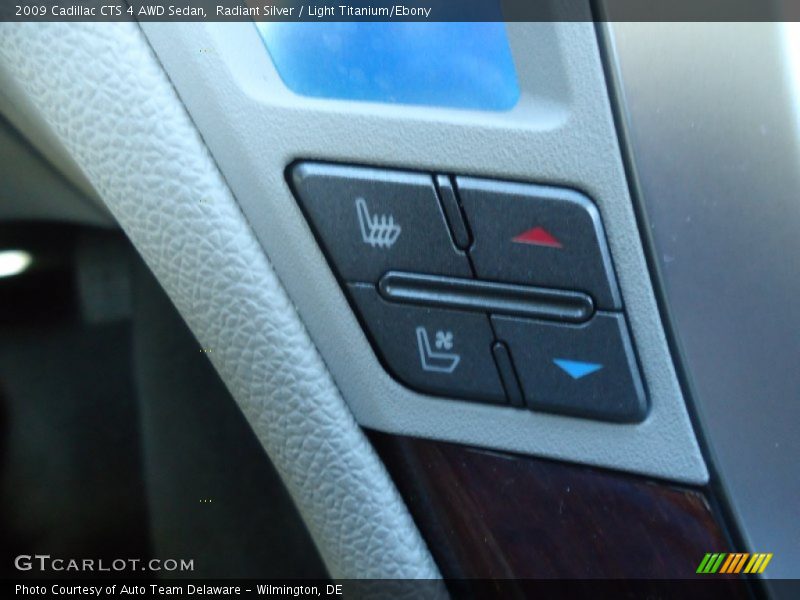 Radiant Silver / Light Titanium/Ebony 2009 Cadillac CTS 4 AWD Sedan
