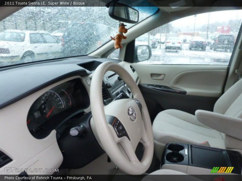 Super White / Bisque 2011 Toyota Sienna LE