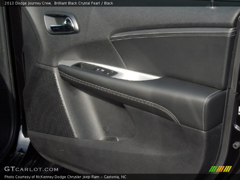 Brilliant Black Crystal Pearl / Black 2013 Dodge Journey Crew