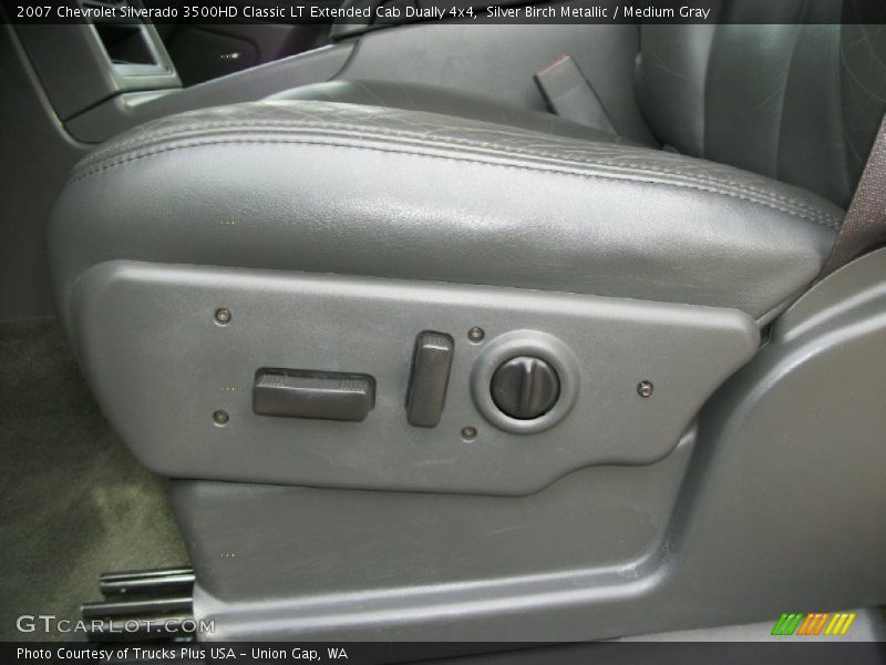 Front Seat of 2007 Silverado 3500HD Classic LT Extended Cab Dually 4x4