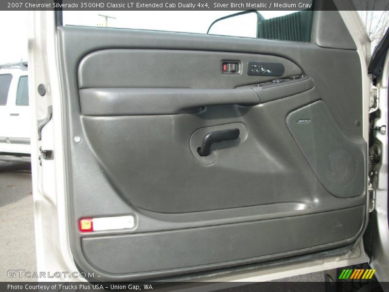 Door Panel of 2007 Silverado 3500HD Classic LT Extended Cab Dually 4x4