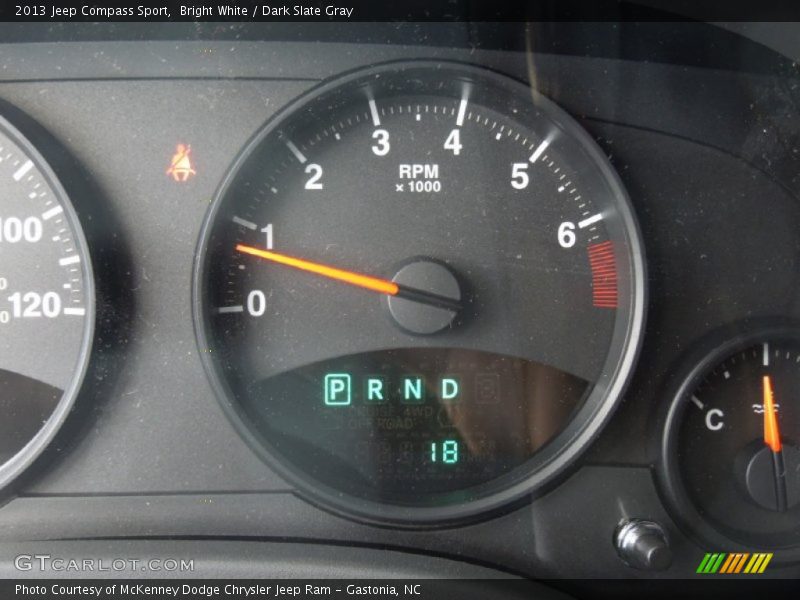 Bright White / Dark Slate Gray 2013 Jeep Compass Sport
