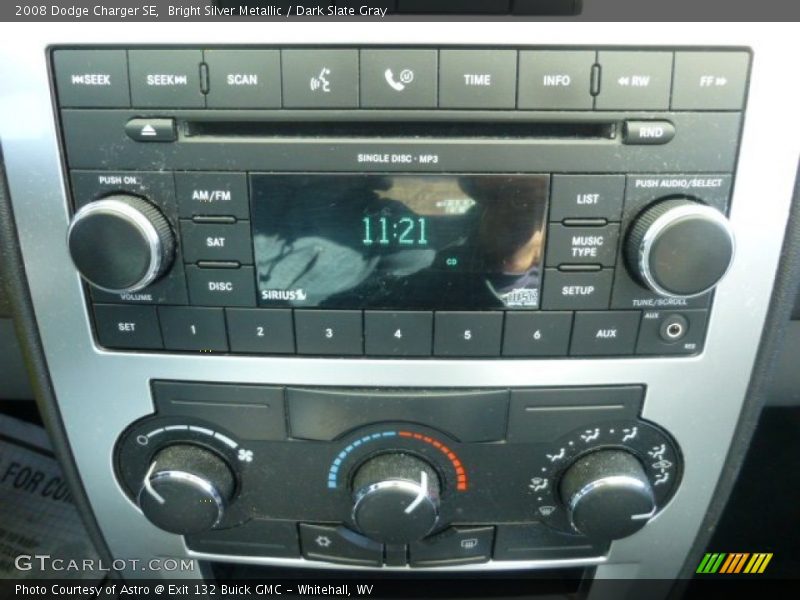 Bright Silver Metallic / Dark Slate Gray 2008 Dodge Charger SE