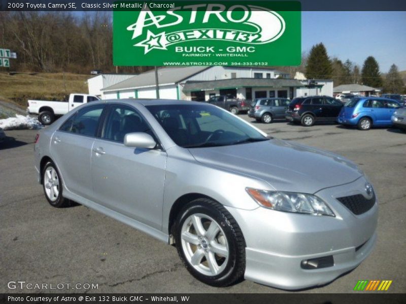 Classic Silver Metallic / Charcoal 2009 Toyota Camry SE