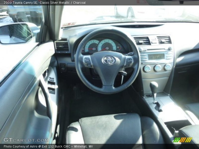 Classic Silver Metallic / Charcoal 2009 Toyota Camry SE