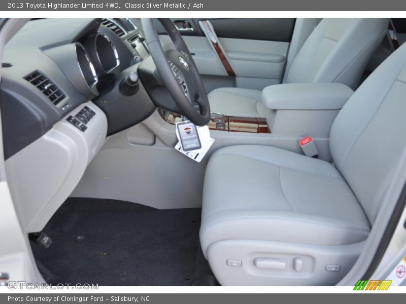 Classic Silver Metallic / Ash 2013 Toyota Highlander Limited 4WD