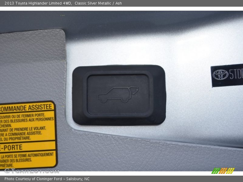 Classic Silver Metallic / Ash 2013 Toyota Highlander Limited 4WD