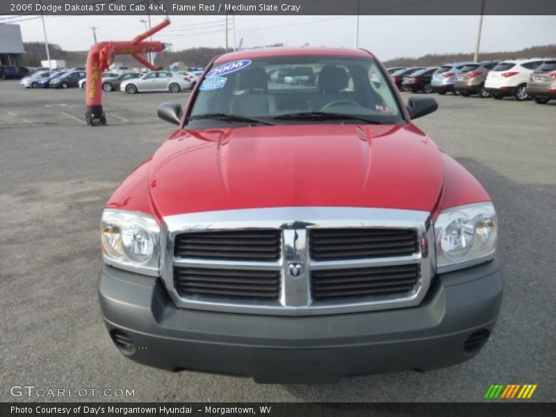 Flame Red / Medium Slate Gray 2006 Dodge Dakota ST Club Cab 4x4