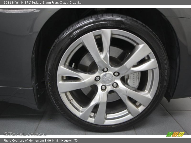  2011 M 37 S Sedan Wheel