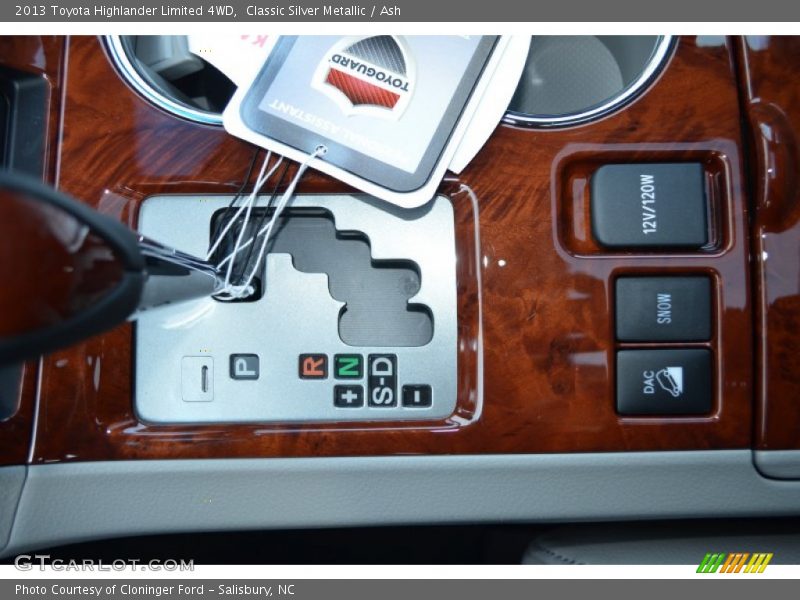 Classic Silver Metallic / Ash 2013 Toyota Highlander Limited 4WD