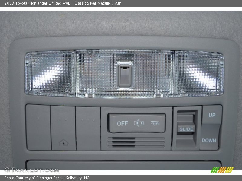 Classic Silver Metallic / Ash 2013 Toyota Highlander Limited 4WD