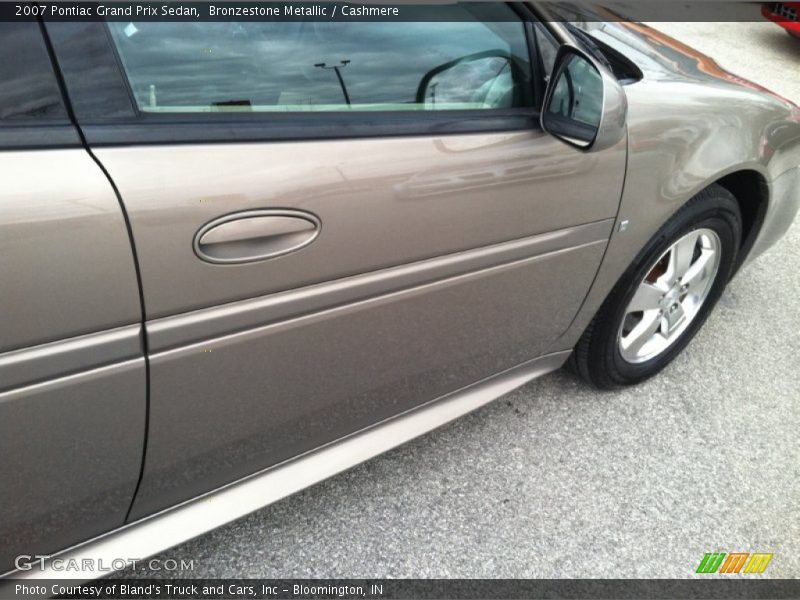 Bronzestone Metallic / Cashmere 2007 Pontiac Grand Prix Sedan