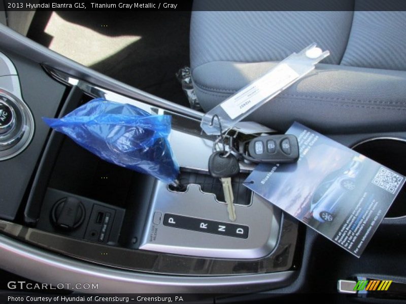Titanium Gray Metallic / Gray 2013 Hyundai Elantra GLS