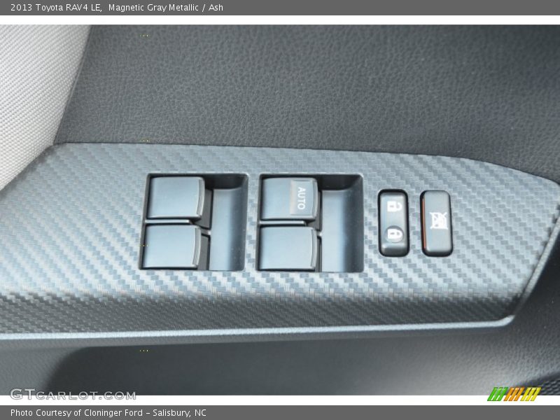 Magnetic Gray Metallic / Ash 2013 Toyota RAV4 LE