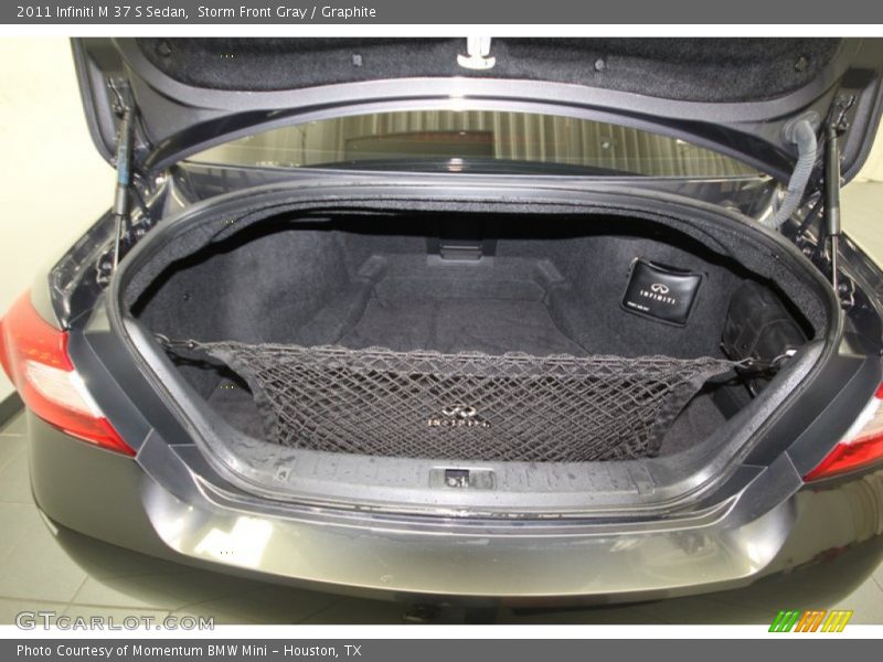  2011 M 37 S Sedan Trunk