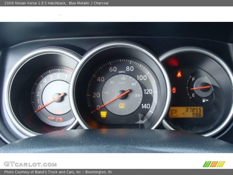 Blue Metallic / Charcoal 2009 Nissan Versa 1.8 S Hatchback