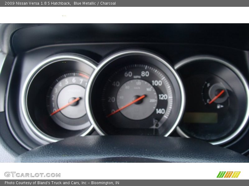 Blue Metallic / Charcoal 2009 Nissan Versa 1.8 S Hatchback