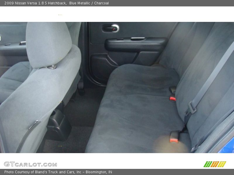 Blue Metallic / Charcoal 2009 Nissan Versa 1.8 S Hatchback