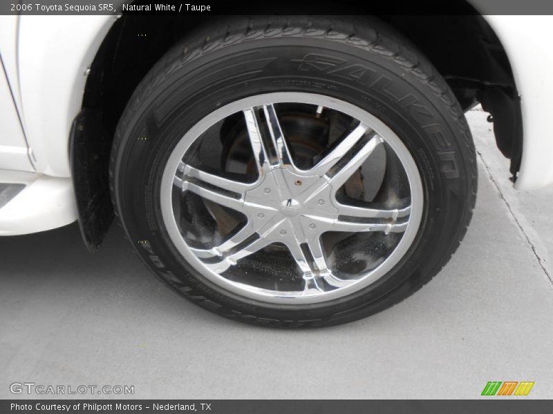Natural White / Taupe 2006 Toyota Sequoia SR5
