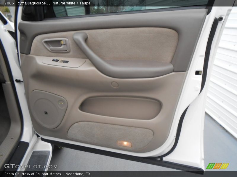 Natural White / Taupe 2006 Toyota Sequoia SR5