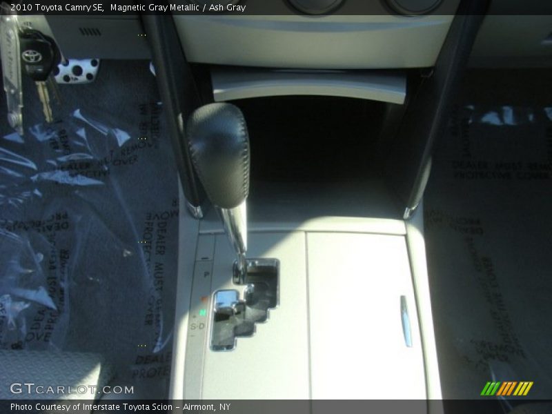 Magnetic Gray Metallic / Ash Gray 2010 Toyota Camry SE